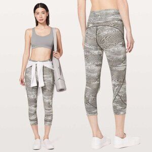 Lululemon In Movement Crop 19" In Swerve Vapor Metal Grey Size 4